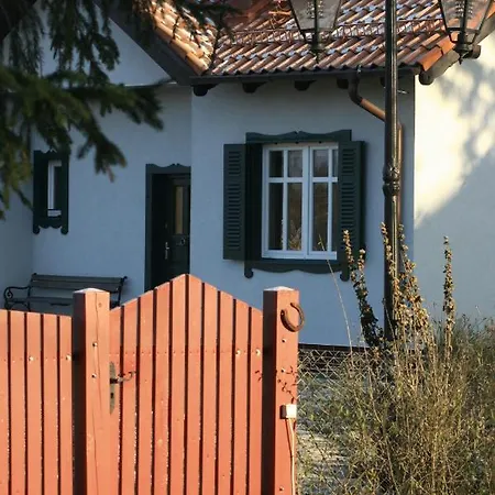 Zielone Okiennice Bed and breakfast